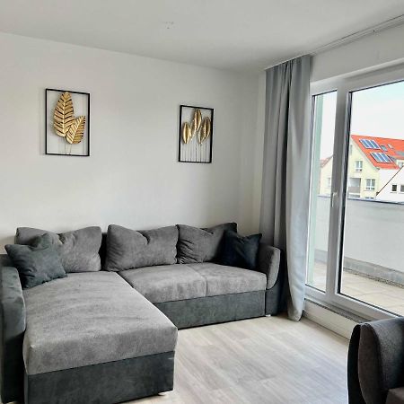 Nujen- Hotel Und Apartment Stuttgart Zuffenhausen Екстер'єр фото