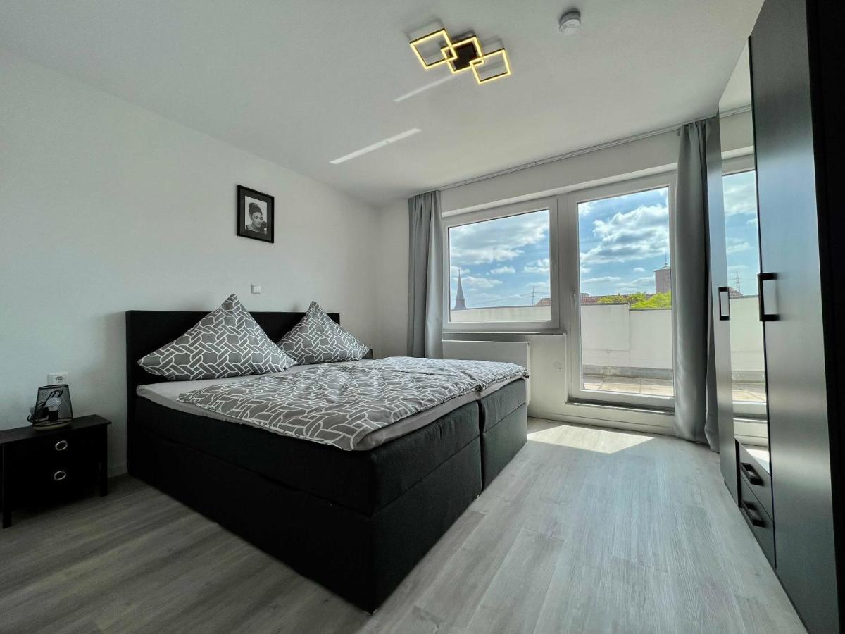 Nujen- Hotel Und Apartment Stuttgart Zuffenhausen Екстер'єр фото