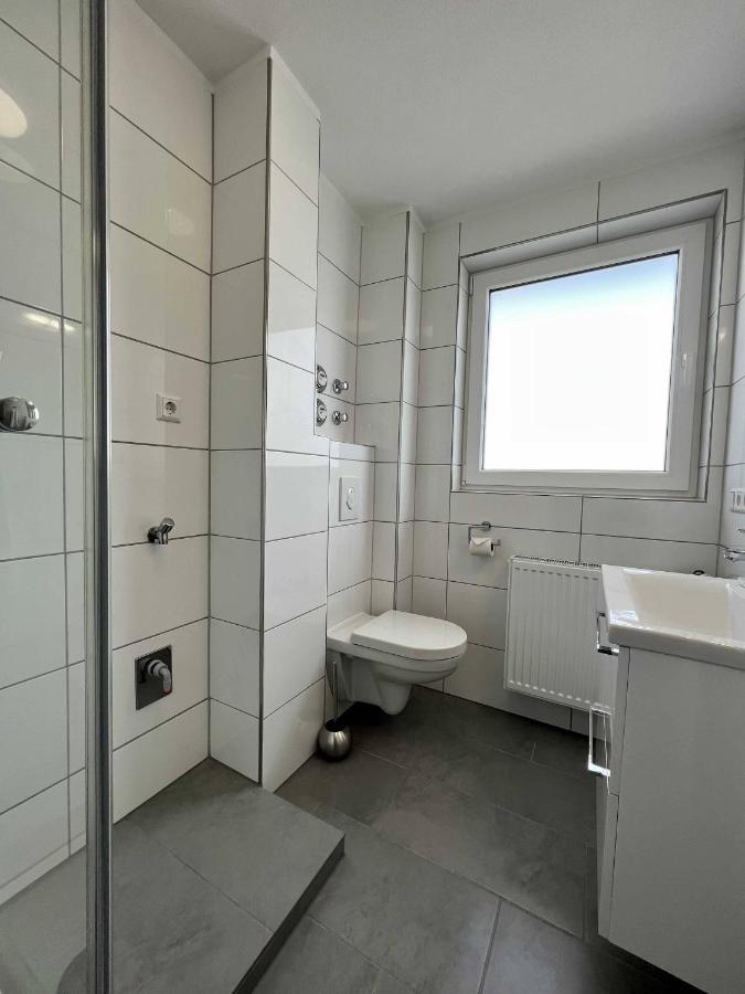 Nujen- Hotel Und Apartment Stuttgart Zuffenhausen Екстер'єр фото