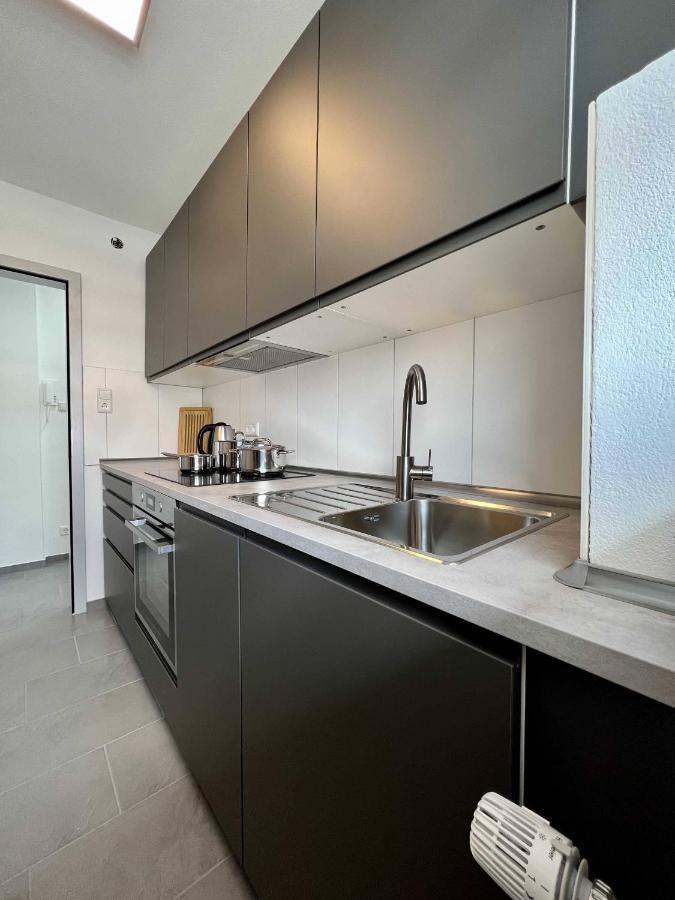 Nujen- Hotel Und Apartment Stuttgart Zuffenhausen Екстер'єр фото
